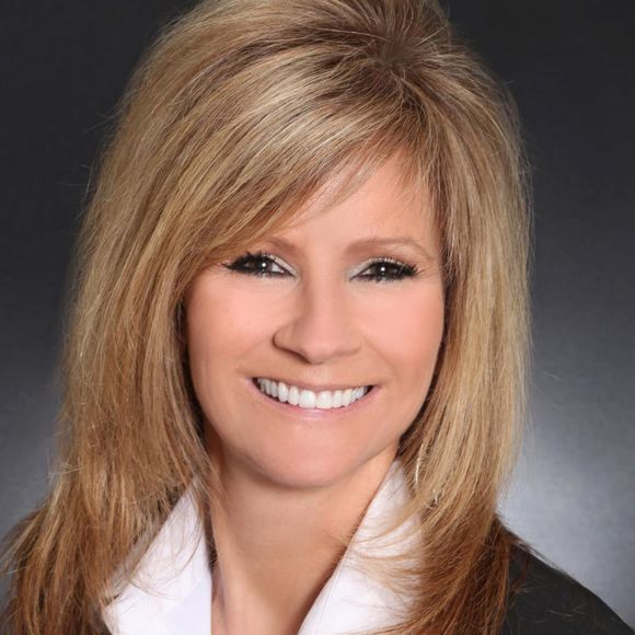 Meet your Posher, Jan - Picture 1 of 1